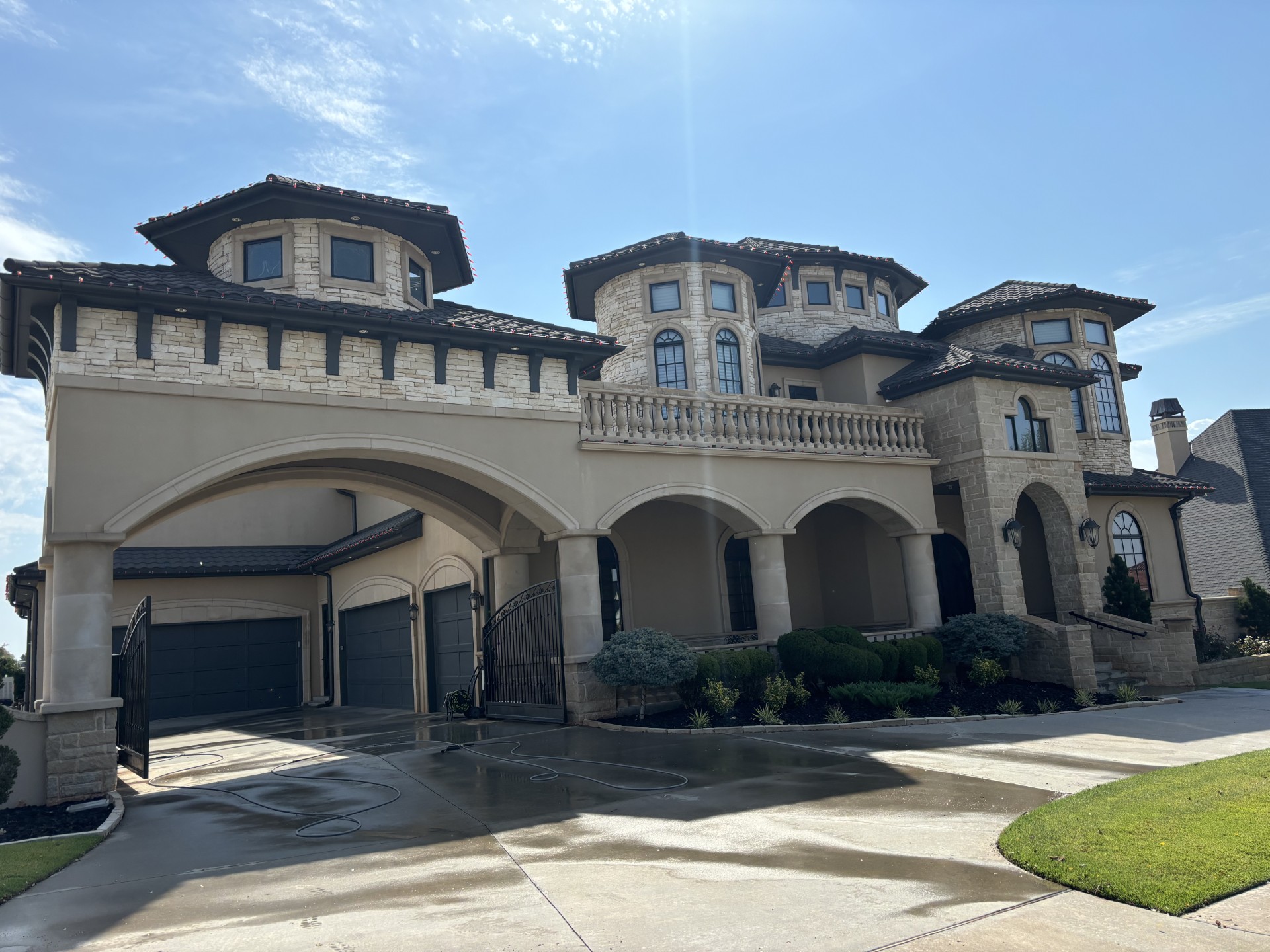 Premier House Washing and Window Cleaning in Edmond Oklahoma